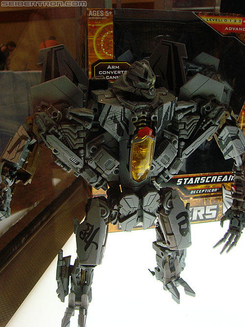 BotCon 2010: Hunt For The Decepticons toys (pt 2) - Transformers Event: DSC03292