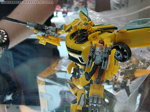 BotCon 2010 - Hunt For The Decepticons toys (pt 2)