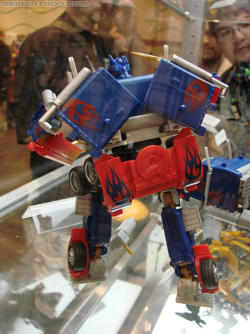 BotCon 2010: Hunt For The Decepticons toys (pt 2) - Transformers Event: DSC03304
