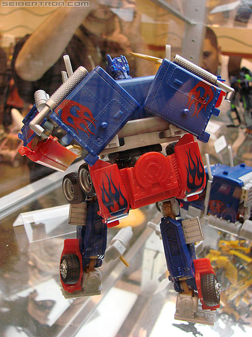 BotCon 2010: Hunt For The Decepticons toys (pt 2) - Transformers Event: DSC03305