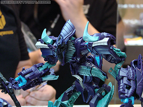 BotCon 2010: Hunt For The Decepticons toys (pt 2) - Transformers Event: DSC03322