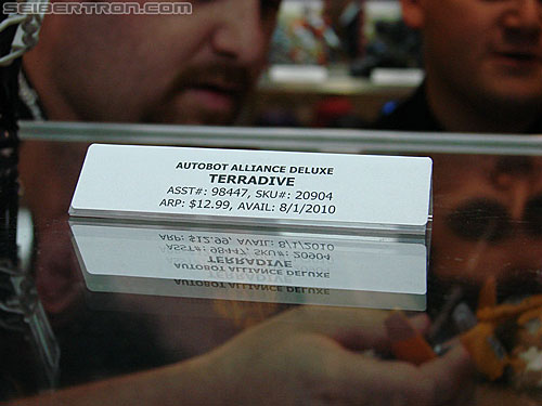 BotCon 2010: Hunt For The Decepticons toys (pt 2) - Transformers Event: DSC03325