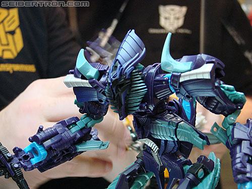 BotCon 2010: Hunt For The Decepticons toys (pt 2) - Transformers Event: DSC03327