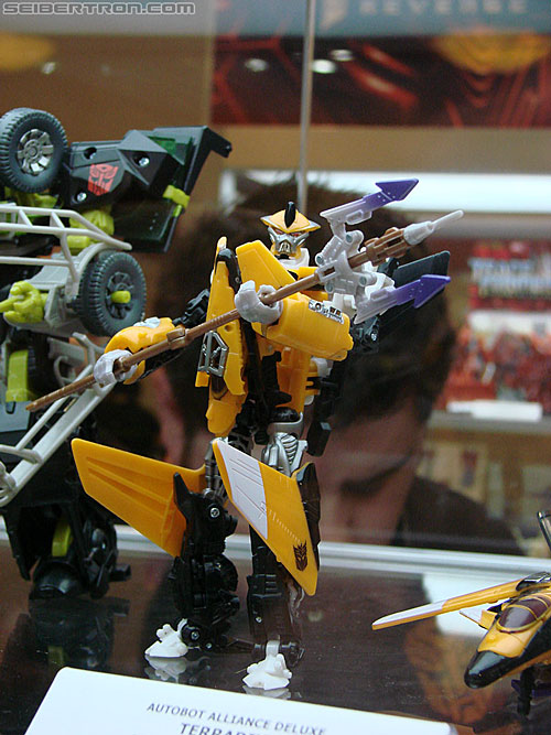 BotCon 2010: Hunt For The Decepticons toys (pt 2) - Transformers Event: DSC03338