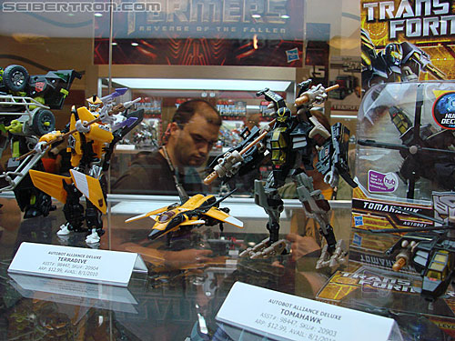 BotCon 2010: Hunt For The Decepticons toys (pt 2) - Transformers Event: DSC03339