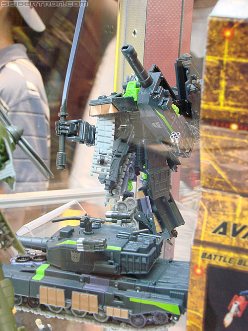 BotCon 2010: Hunt For The Decepticons toys (pt 2) - Transformers Event: DSC03354
