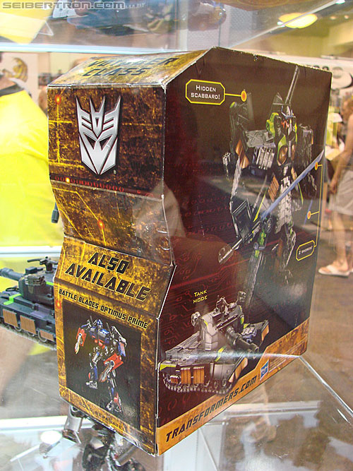BotCon 2010: Hunt For The Decepticons toys (pt 2) - Transformers Event: DSC03355
