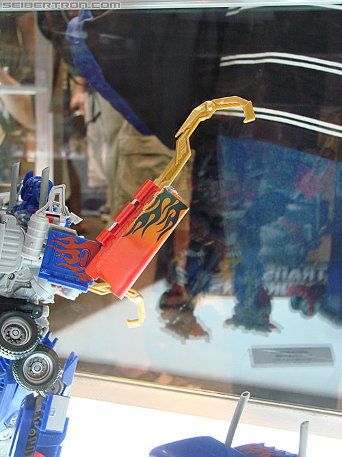 BotCon 2010: Hunt For The Decepticons toys (pt 2) - Transformers Event: DSC03365
