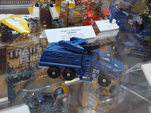 BotCon 2010: Hunt For The Decepticons toys (pt 2) - Transformers Event: DSC03698e