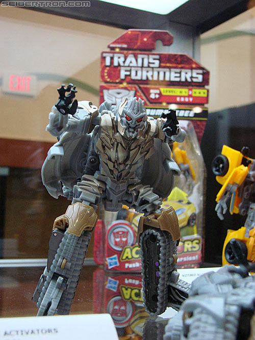 BotCon 2010: Activators and more! - Transformers Event: DSC03090