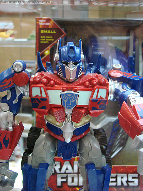 BotCon 2010: Activators and more! - Transformers Event: DSC03102