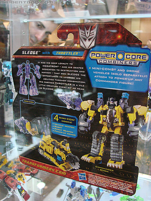 BotCon 2010: Power Core Combiners - Transformers Event: DSC03380