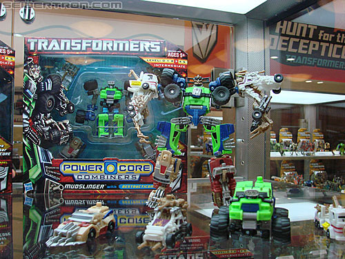 BotCon 2010: Power Core Combiners - Transformers Event: DSC03402