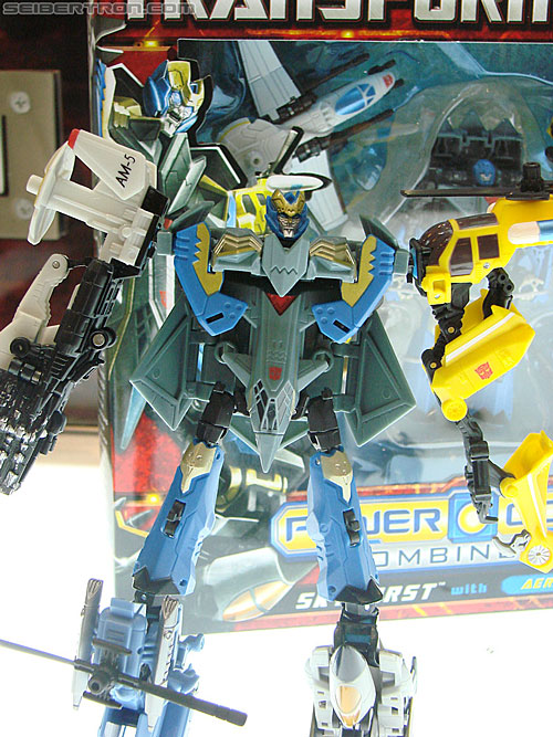 BotCon 2010: Power Core Combiners - Transformers Event: DSC03473