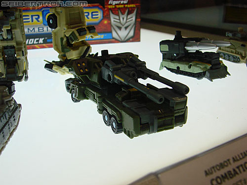 BotCon 2010: Power Core Combiners - Transformers Event: DSC03476