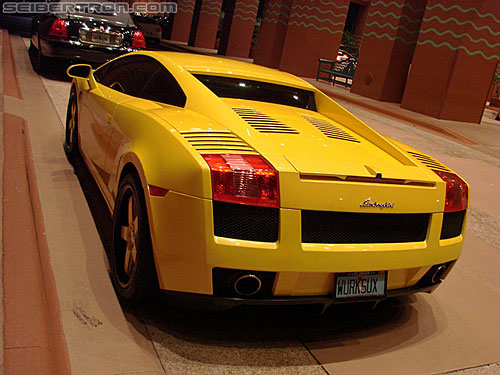 BotCon 2010: Vehicles! - Transformers Event: DSC03598