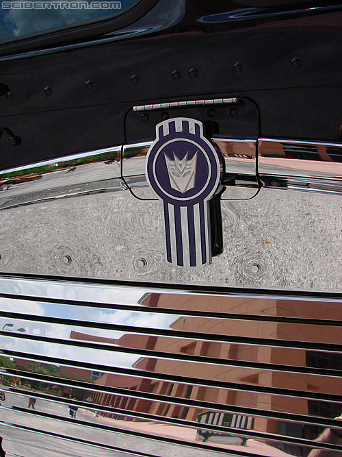 BotCon 2010: Vehicles! - Transformers Event: DSC03837