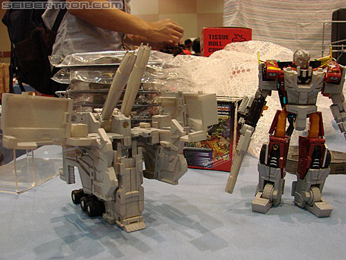 BotCon 2010: Upcoming Fansproject Products - Transformers Event: DSC03903
