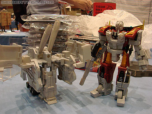 BotCon 2010: Upcoming Fansproject Products - Transformers Event: DSC03904