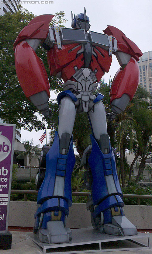 SDCC 2010 - Transformers Event: 2010-07-22-09.09.23a