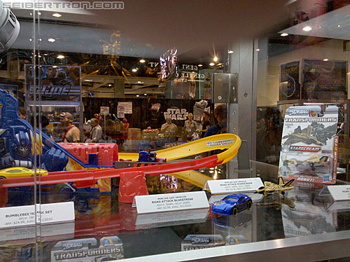 SDCC 2010 - Transformers Event: 2010-07-22-09.36.38