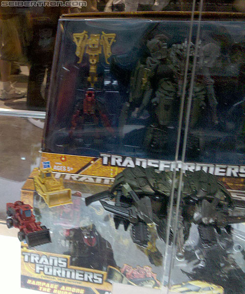 SDCC 2010 - Transformers Event: 2010-07-22-09.39.03a