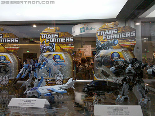 SDCC 2010 - Transformers Event: 2010-07-22-09.41.04
