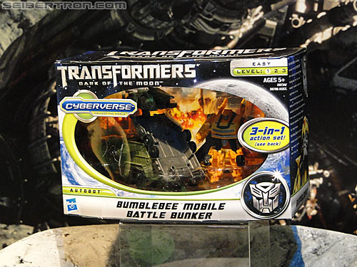 Toy Fair 2011: Transformers Cyberverse - Transformers Event: DSC05042
