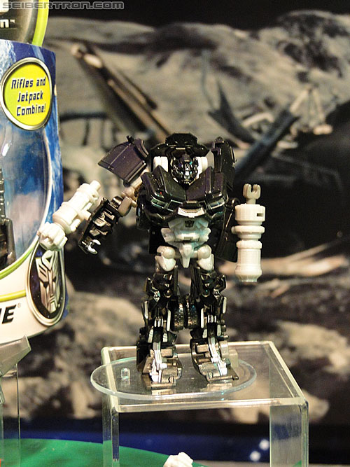 Toy Fair 2011: Transformers Cyberverse - Transformers Event: DSC05058