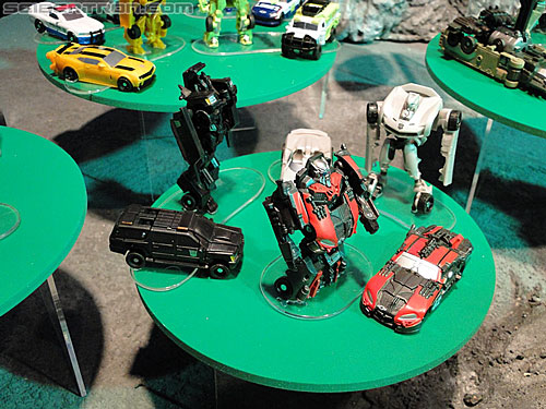 Toy Fair 2011: Transformers Cyberverse - Transformers Event: DSC05070