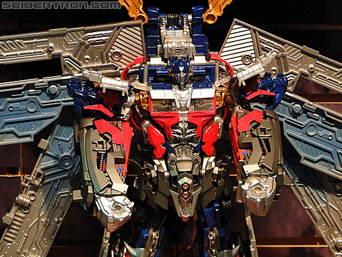 Toy Fair 2011: Dark of the Moon "Mech Tech" - Transformers Event: DSC04909