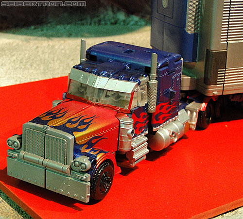 Toy Fair 2011: Dark of the Moon "Mech Tech" - Transformers Event: DSC04913