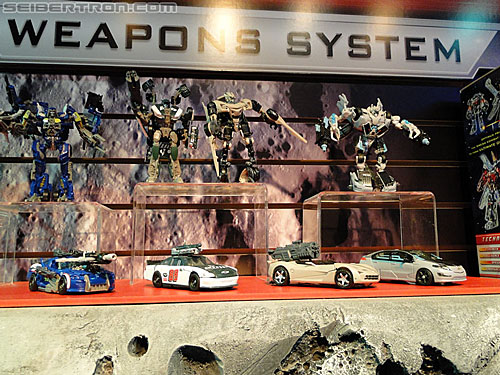 Toy Fair 2011: Dark of the Moon "Mech Tech" - Transformers Event: DSC04919
