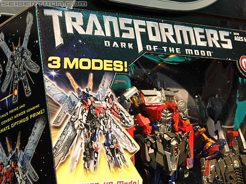 Toy Fair 2011: Dark of the Moon "Mech Tech" - Transformers Event: DSC04920