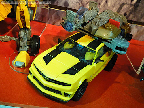 Toy Fair 2011: Dark of the Moon "Mech Tech" - Transformers Event: DSC04947