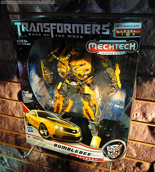 Toy Fair 2011: Dark of the Moon "Mech Tech" - Transformers Event: DSC04953