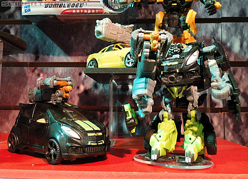 Toy Fair 2011: Dark of the Moon "Mech Tech" - Transformers Event: DSC04954a