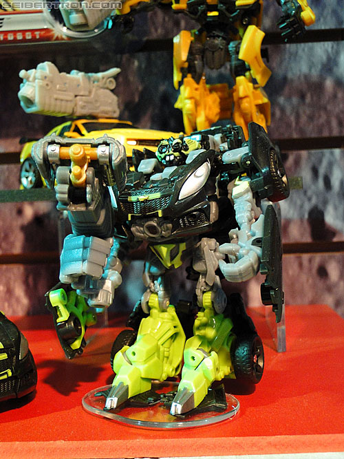 Toy Fair 2011: Dark of the Moon "Mech Tech" - Transformers Event: DSC04958