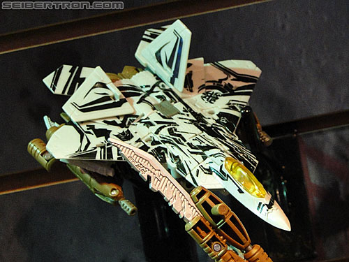 Toy Fair 2011: Dark of the Moon "Mech Tech" - Transformers Event: DSC04966