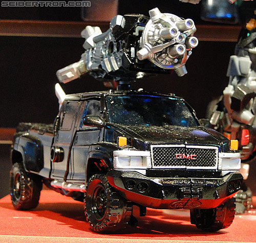 Toy Fair 2011: Dark of the Moon "Mech Tech" - Transformers Event: DSC04971a