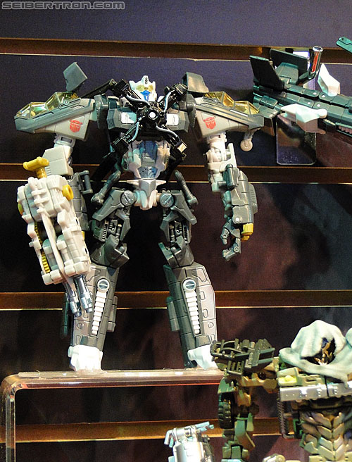 Toy Fair 2011: Dark of the Moon "Mech Tech" - Transformers Event: DSC04977