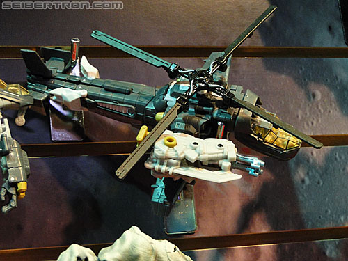 Toy Fair 2011: Dark of the Moon "Mech Tech" - Transformers Event: DSC04978