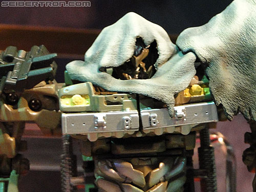 Toy Fair 2011: Dark of the Moon "Mech Tech" - Transformers Event: DSC04980a