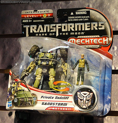 Toy Fair 2011: Mech Tech Human Alliance - Transformers Event: DSC05136