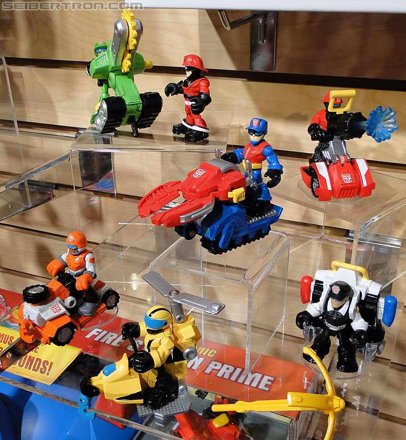 Toy Fair 2011 - Playskool Heroes Transformers Rescue Bots