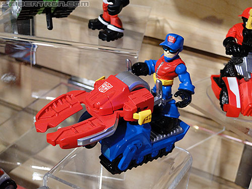 Toy Fair 2011: Playskool Heroes Transformers Rescue Bots - Transformers Event: DSC05198