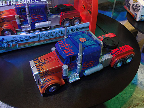 Transformers News: Toy Fair 2011 Coverage - Speed Stars and Little Bit of Everything Else! Image