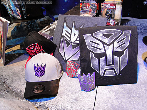 Toy Fair 2011: Miscellaneous - Transformers Event: DSC05096