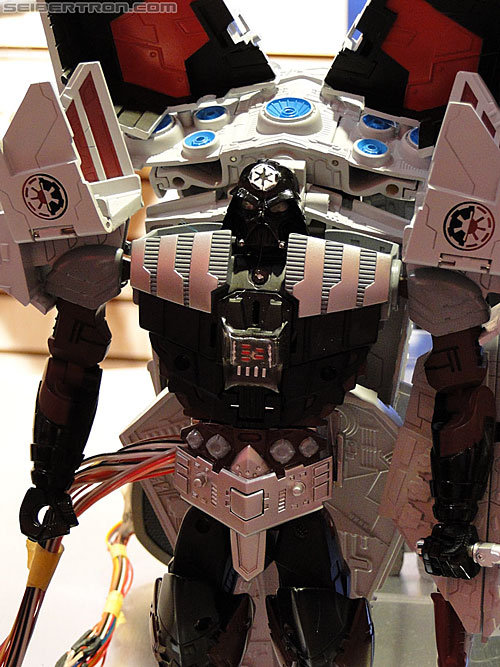 Toy Fair 2011: Miscellaneous - Transformers Event: DSC05173