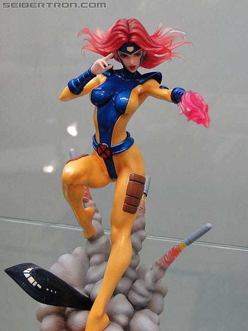 Toy Fair 2011: Toy Fair at Javits Center - Transformers Event: DSC05243